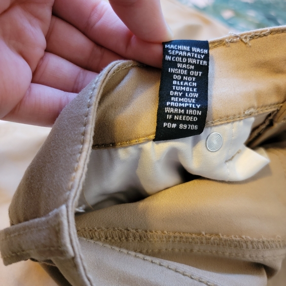 Crop Tan Size 3 - Picture 10 of 11